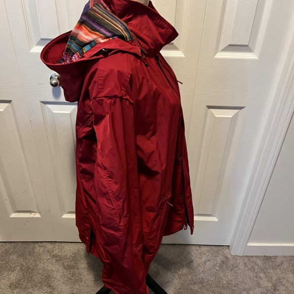 Robert Graham size XL raincoat - Picture 8 of 14